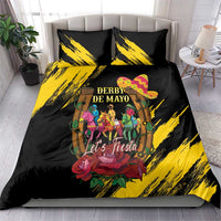 Black bedding set featuring yellow brushstroke stripes and a colorful horse-racing “Let’s Fiesta” print