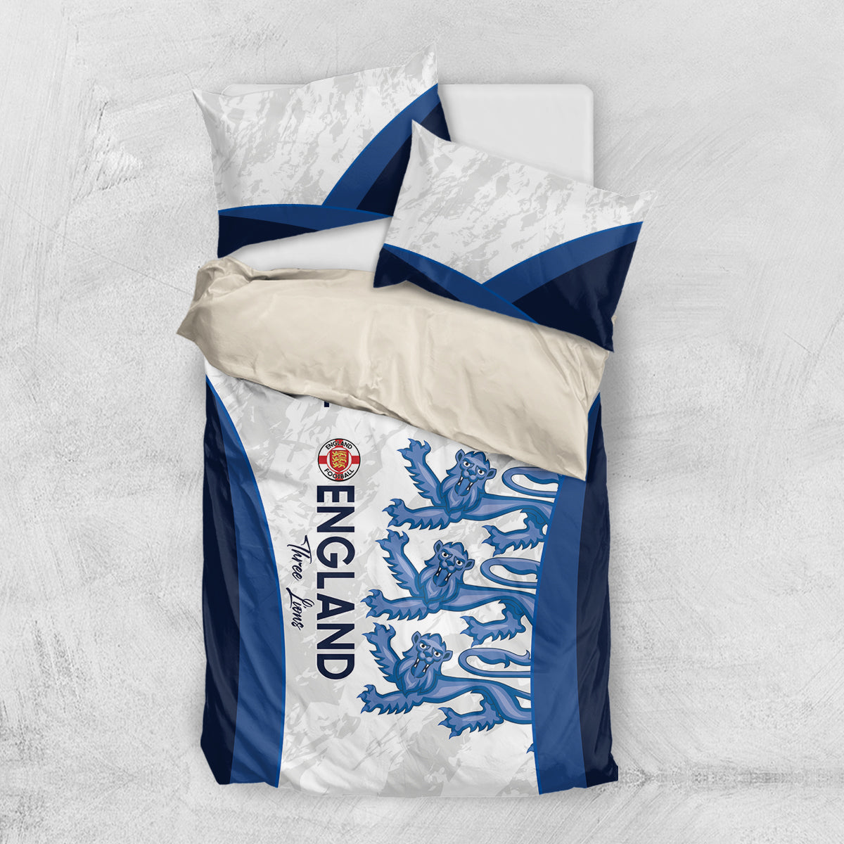 England football bedding set laid flat: white and blue duvet with lions crest and “ENGLAND” text