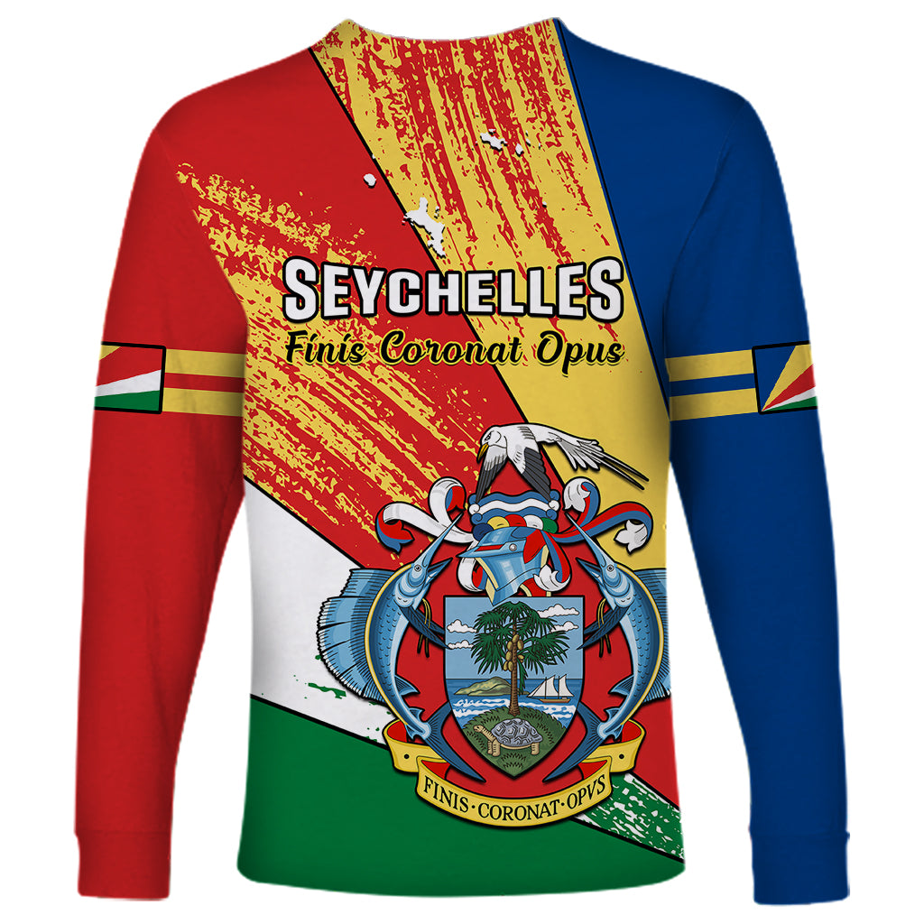 Crewneck long sleeve shirt with crest, flag colors, and Finis Coronat Opus text