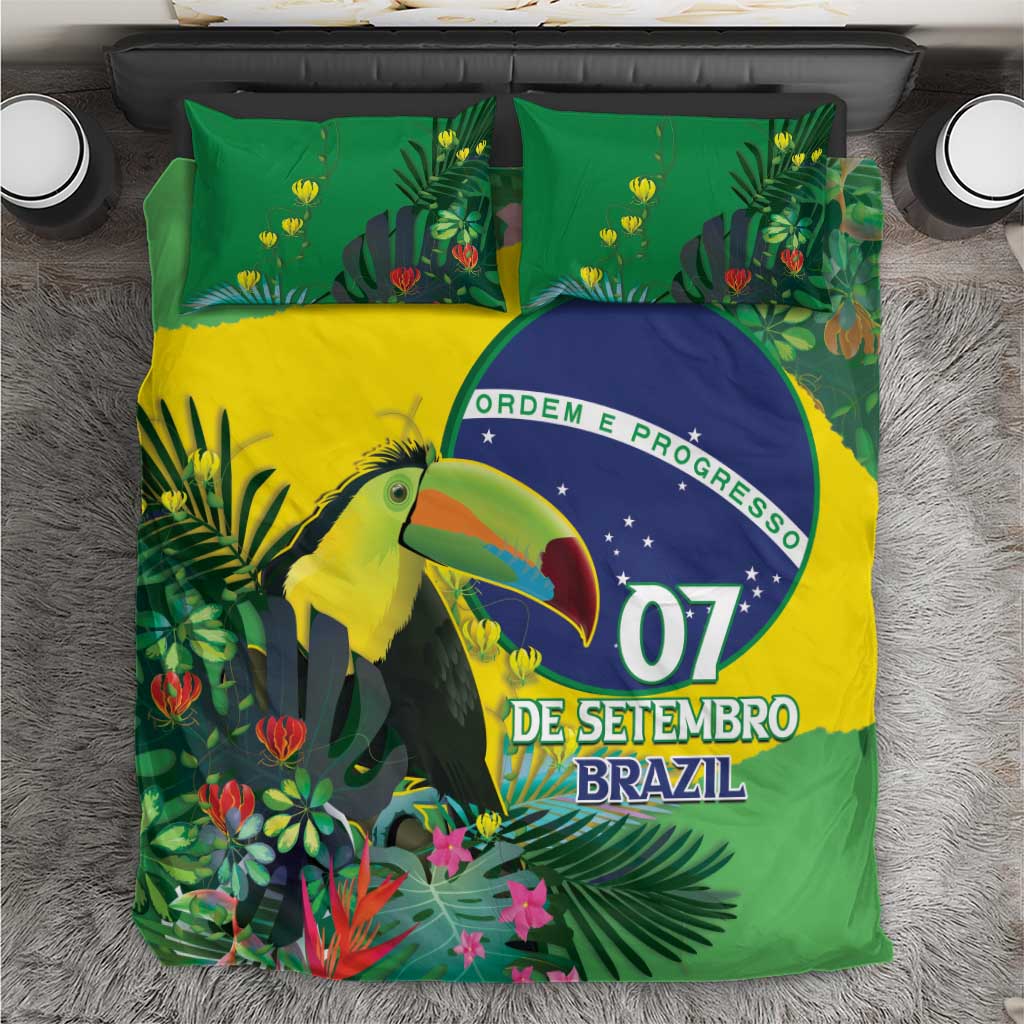 Green tropical bedding set with toucan, palm leaves, yellow panel, and “07 De Setembro Brazil” print