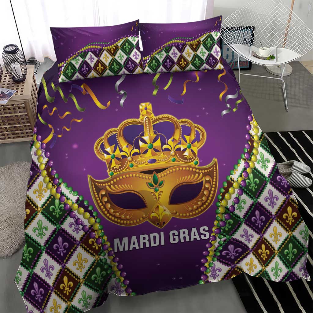 Purple king bedding set with gold Mardi Gras mask, bead garland edge, and fleur-de-lis diamond borders