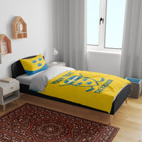 Yellow and blue Sweden hockey duvet with crest and 'Tre Kronor', matching pillowcase