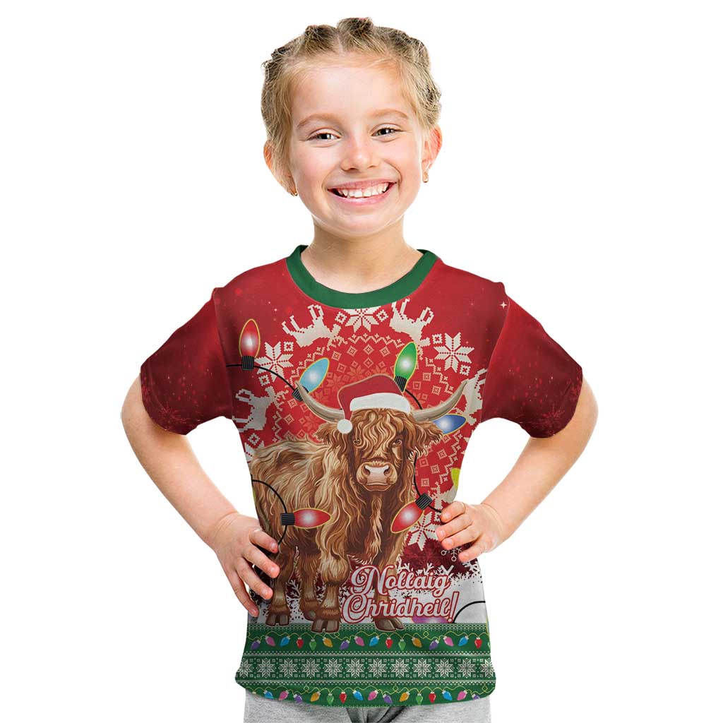 Scotland Christmas Kid T Shirt Highland Cow Santa - Nollaig Chridheil! - Wonder Print Shop