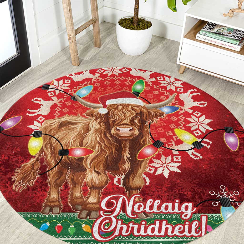 Red round Christmas carpet rug with Highland cow, Santa hat, and colorful lights