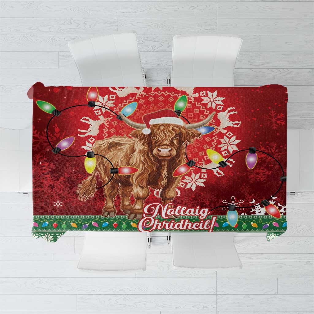 Scotland Christmas Tablecloth Highland Cow Santa - Nollaig Chridheil!