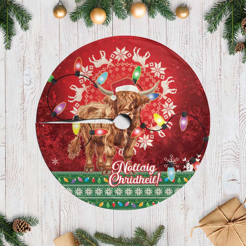 Scotland Christmas Tree Skirt Highland Cow Santa - Nollaig Chridheil!