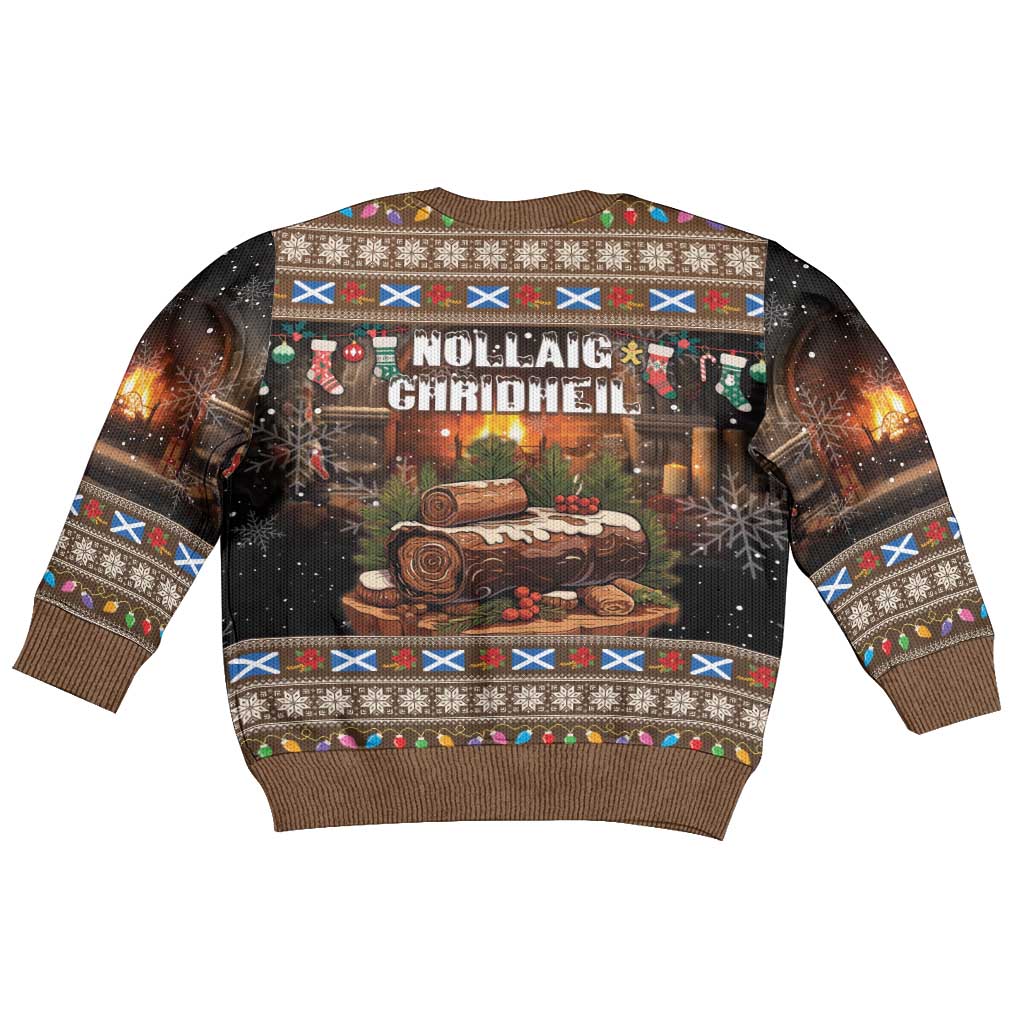 Kids ugly Christmas sweater back, dark brown with Nollag/Christmas text and Yule Log art