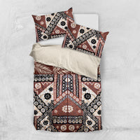 Brown geometric duvet cover set with two matching pillowcases, tapa-inspired motif