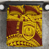 Samoan pattern bedding set, maroon-and-gold geometric crest with two pillowcases