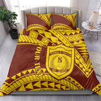 Samoan pattern duvet bedding set in maroon and gold, crest design with two cushions