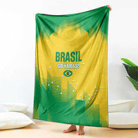 Brasil go Yaras rugby blanket draped, green and yellow with printed Brazil emblem