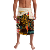 Women’s patterned lavalava skirt with elastic waist, white with colorful African print
