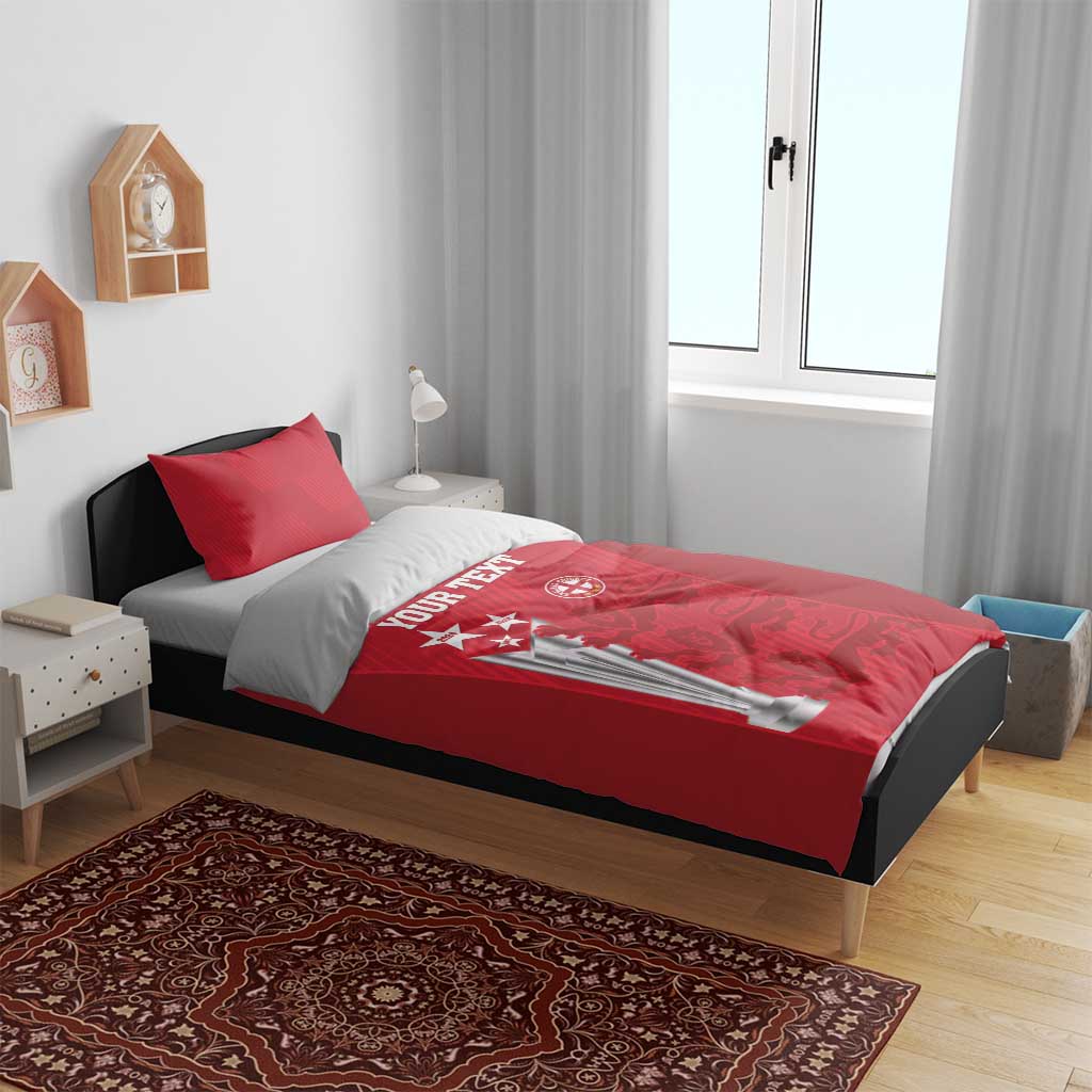 Red cricket bedding set with duvet and 2 pillowcases, silver trophy print and crest