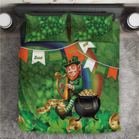 Green St Patrick's Day bedding set with leprechaun, Irish harp, shamrock pattern and pillows