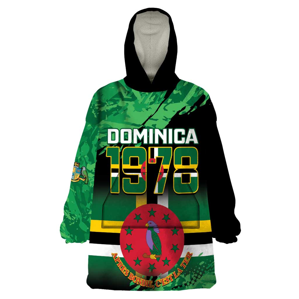 Persionalized Dominica 1978 Wearable Blanket Hoodie Dominik Independence Anniversary Grunge Style - Wonder Print Shop