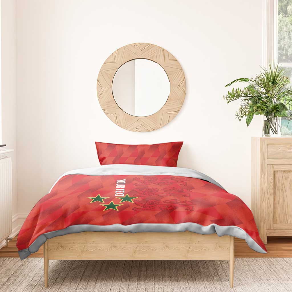 Red bedding set with duvet and pillow shams, geometric pattern, Your Text, crest and stars