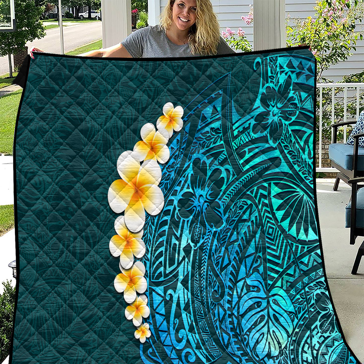 turquosie-polynesia-quilt-plumeria-tropical-leaves-with-galaxy-polynesian-art