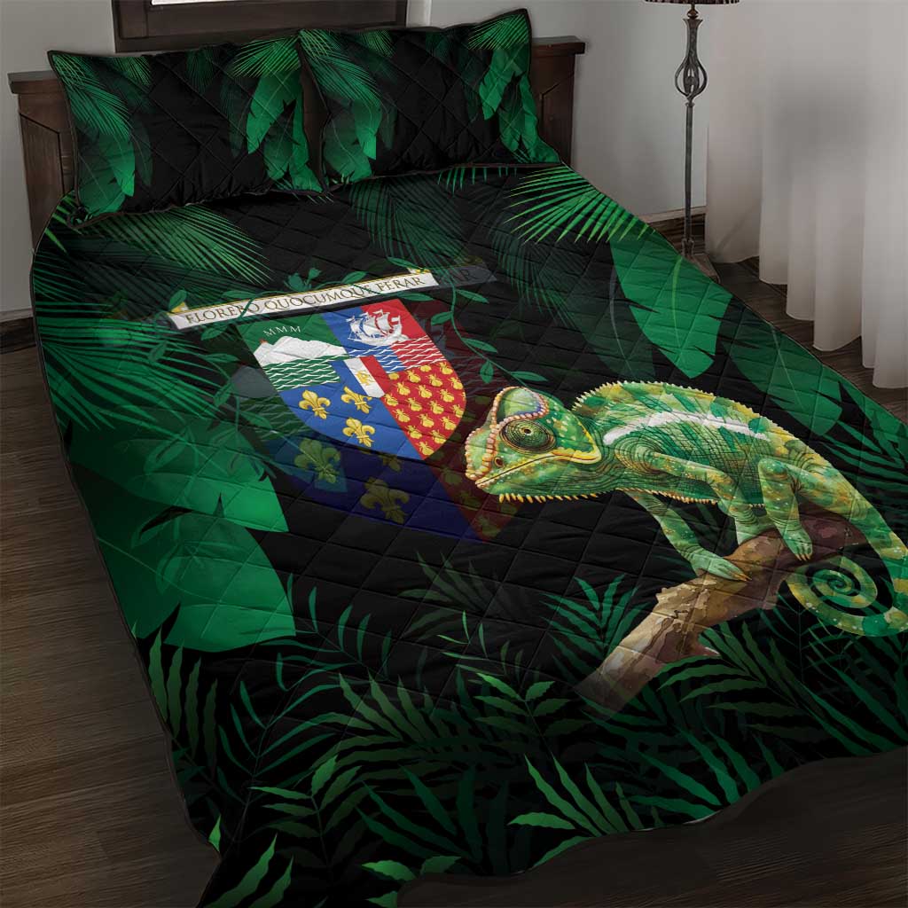 Reunion Island Quilt Bed Set Furcifer Pardalis With Coat Of Arms - Wonder Print Shop