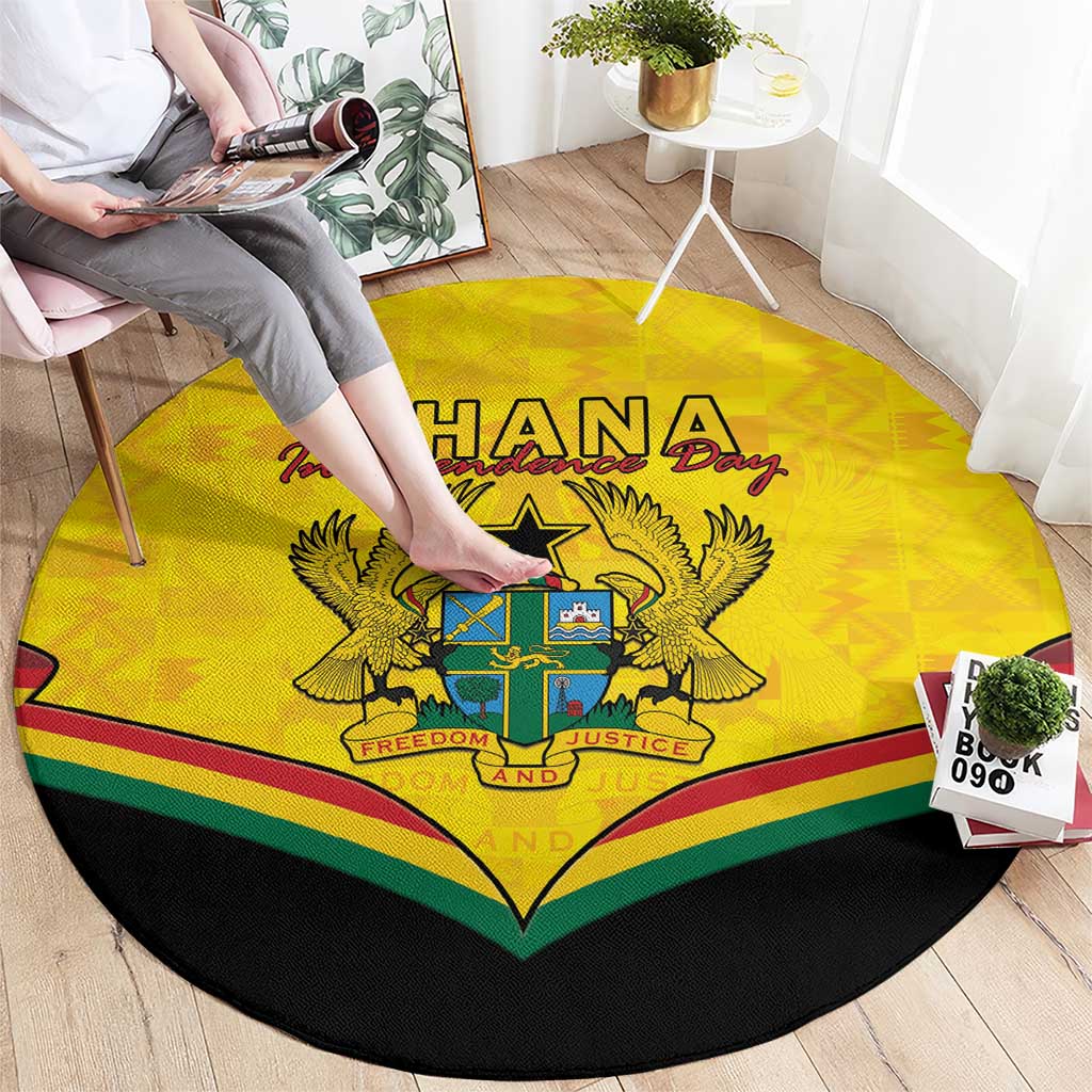 Round yellow carpet featuring Ghana coat of arms with star, green-red-gold stripe border, black rim
