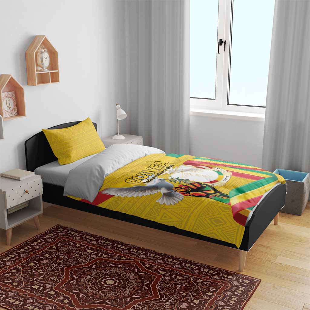 Guinea Independence Day Bedding Set Coat Of Arms With African Pattern - Wonder Print Shop