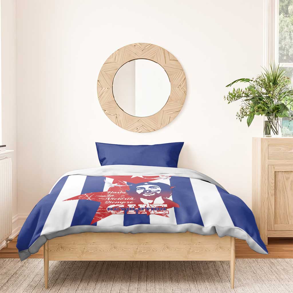 Cuba flag bedding set on wooden bed frame with Che portrait duvet and blue pillow