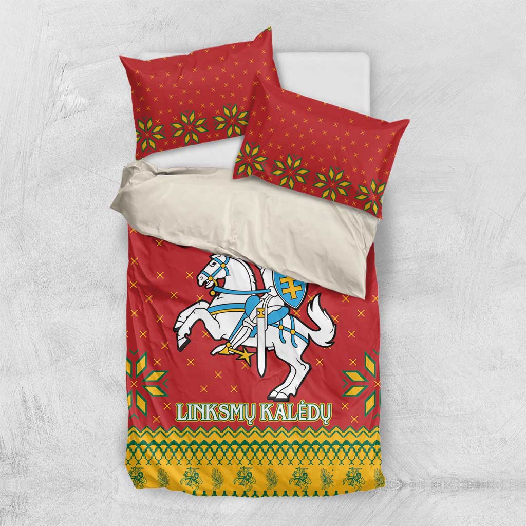 Christmas bedding set product photo: red duvet cover and pillowcases with knight on horse