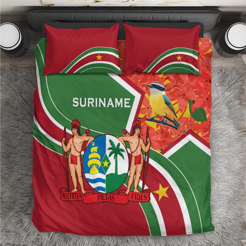 Suriname bedding set with matching pillowcases, green-red flag design and bird artwork