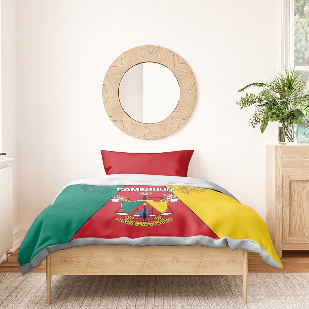 Cameroon bedding set on wooden bed: lion coat-of-arms duvet in green, red, and yellow