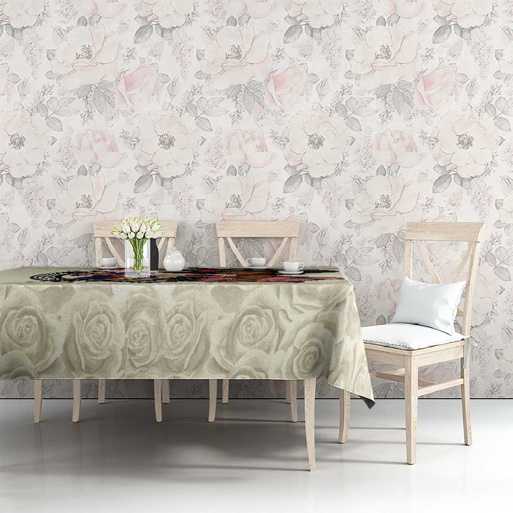 Cream rose-pattern tablecloth with derby artwork and scalloped floral border