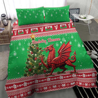 Green duvet cover with red dragon print, snowflakes and Nordic border; with two pillowcases