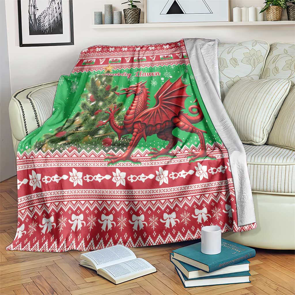 Christmas blanket with green red Welsh dragon festive pattern and decorative border