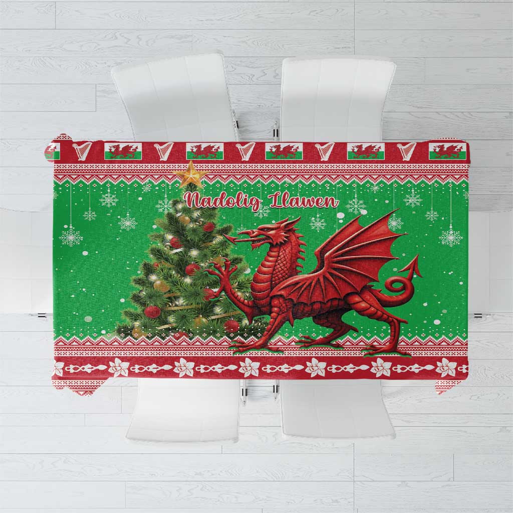 Green holiday tablecloth with red dragon and snowflake pattern, scalloped edge hem
