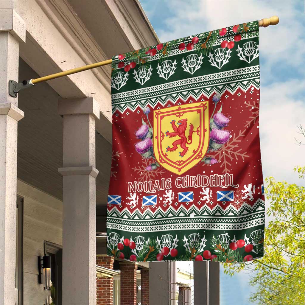 Scotland Christmas Garden Flag The Royal Arms of Scotland With Thistle - Wonder Print Shop