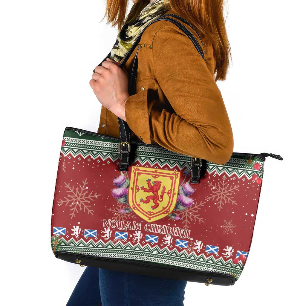 Scotland Christmas Leather Tote Bag The Royal Arms of Scotland With Thistle - Wonder Print Shop