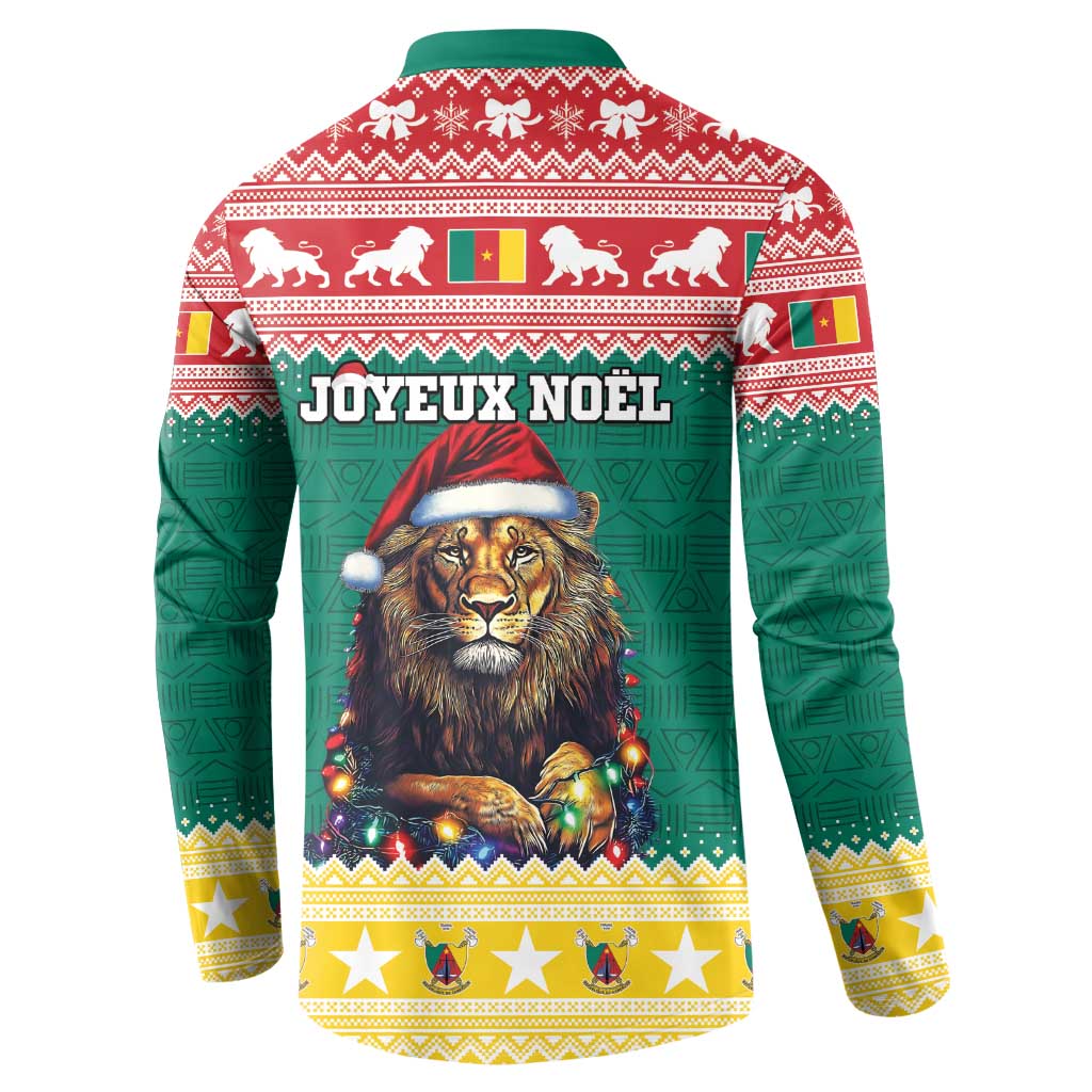 Green back button sweatshirt with 'JOYEUX NOEL' text and lion in Santa hat graphic