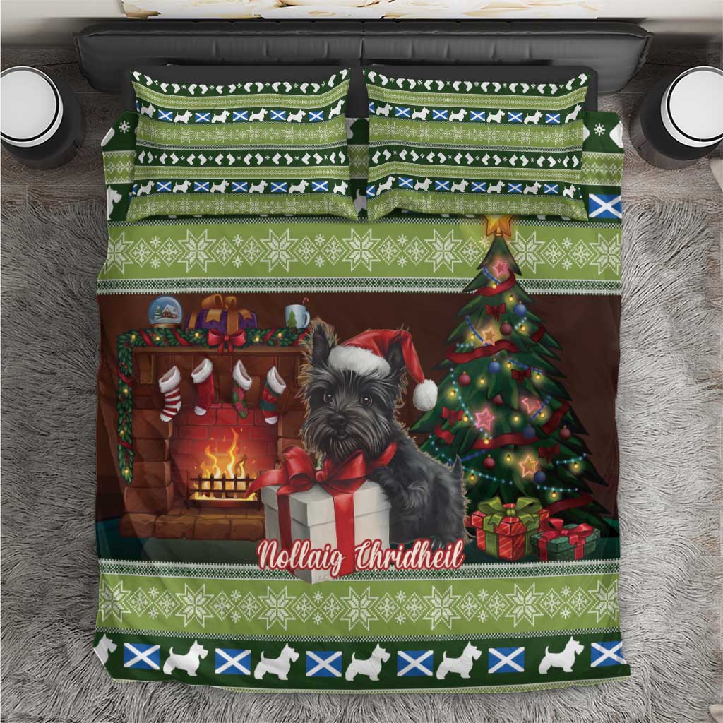 Christmas bedding set with Scottish terrier graphic, green festive border and pillowcases