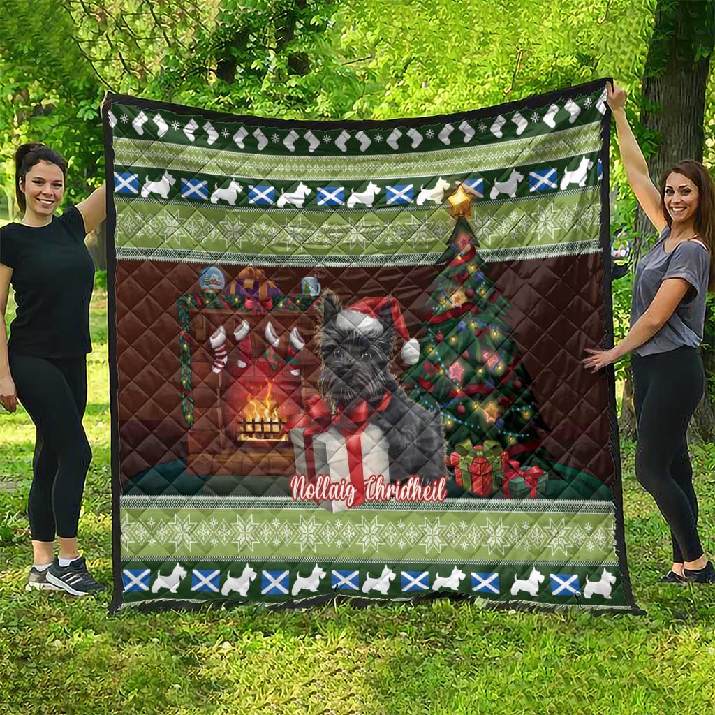 Christmas quilt featuring a Scottish terrier on green tartan background with festive border