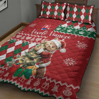 Red quilt cover with bear scene and festive snowflake details, green/white diamond edges