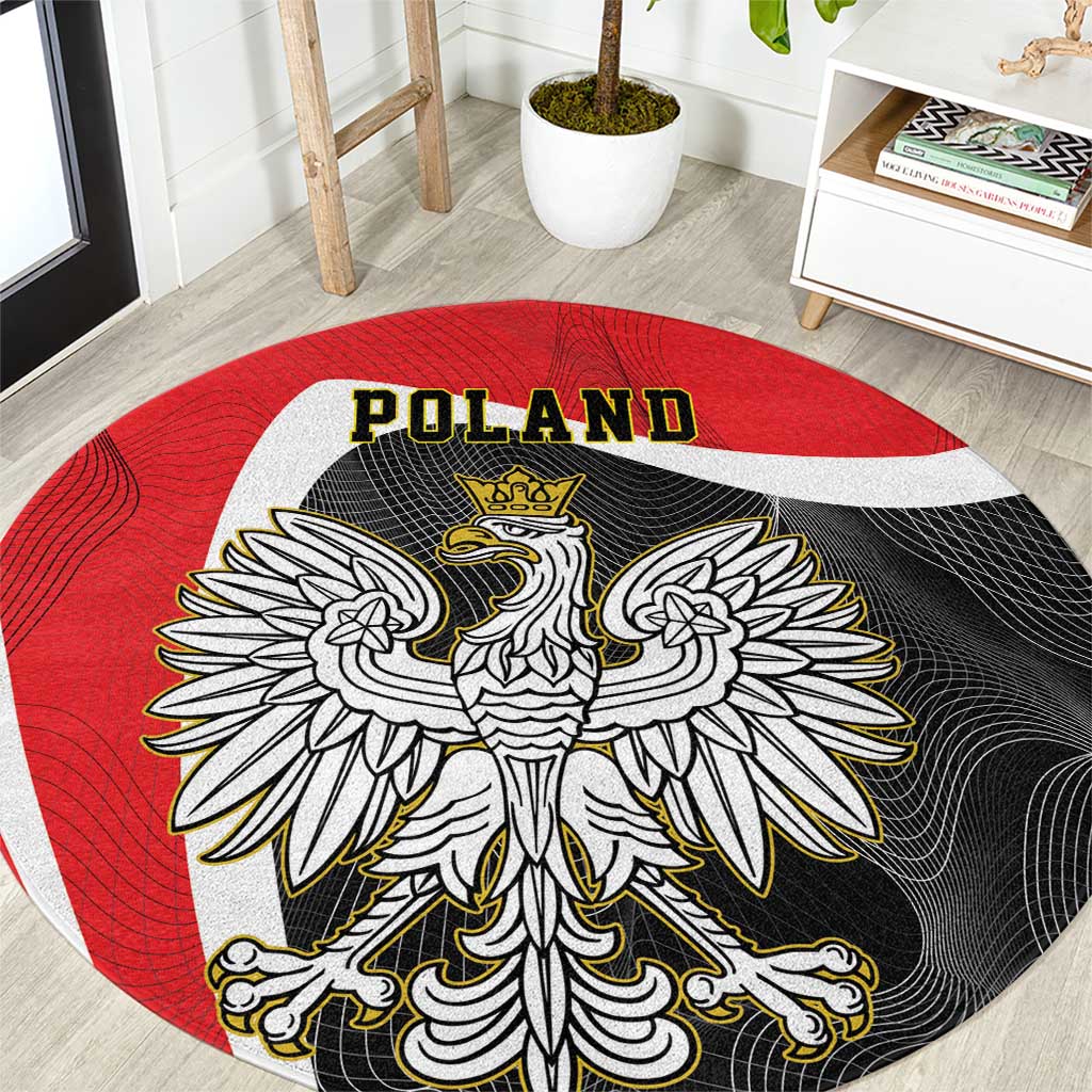 Round red carpet with crowned eagle emblem, “Poland” at top and white border stripe