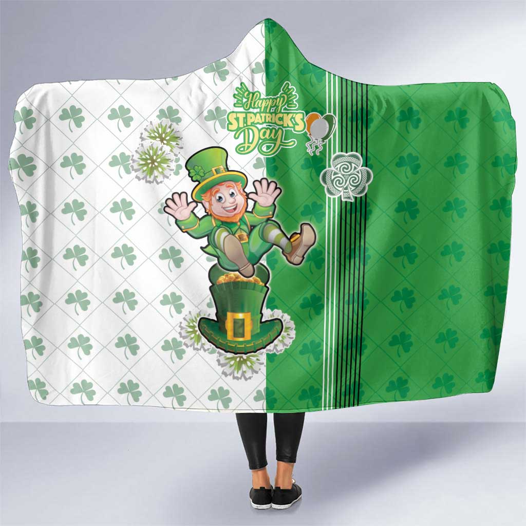 Ireland 17th March Saint Patrick's Day Hooded Blanket Irish Leprechaun with Shamrock