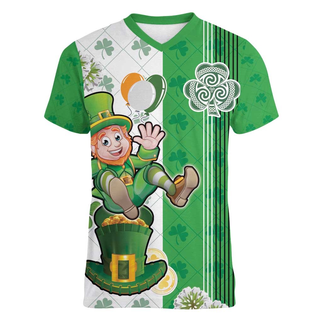 Ireland 17th March Saint Patrick's Day Women V-Neck T-Shirt Irish Leprechaun with Shamrock