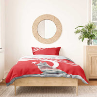 Personalized bedding set with red duvet and wolf graphic, Turkish star and “YOUR TEXT”