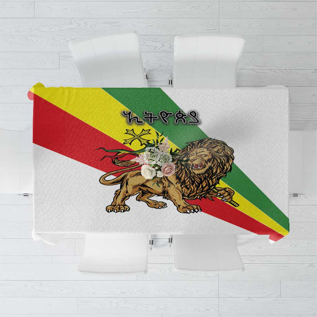 White tablecloth with lion emblem and cross, with red-yellow-green diagonal stripes