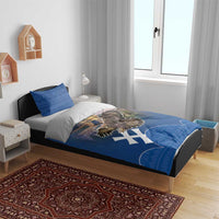 Blue bedding set with eagle motif on duvet and matching patterned pillow covers