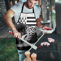 Brittany Ermine Celtic Apron Black Celtic Triskels - Wonder Print Shop