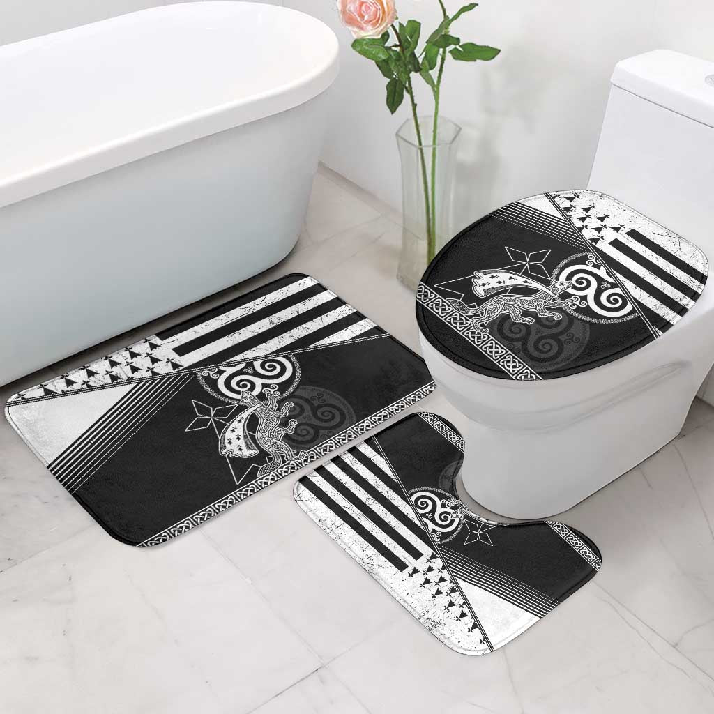 Brittany Ermine Celtic Bathroom Set Black Celtic Triskels - Wonder Print Shop