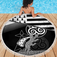 Brittany Ermine Celtic Beach Blanket Black Celtic Triskels - Wonder Print Shop