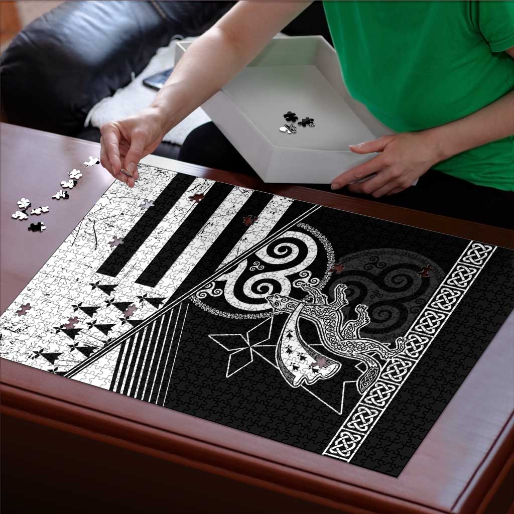 Brittany Ermine Celtic Puzzle Black Celtic Triskels - Wonder Print Shop