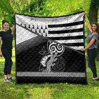 Brittany Ermine Celtic Quilt Black Celtic Triskels - Wonder Print Shop