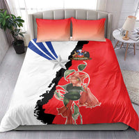 Chile flag bedding set in red, white, blue, and black; duvet with two matching pillows